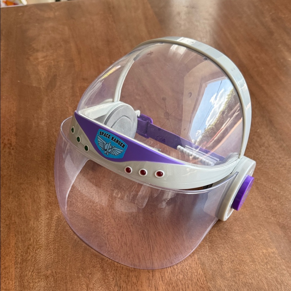 Disney Buzz Lightyear Space light up Helmet